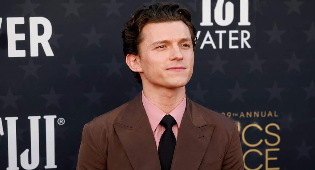 Tom Holland: Bio, Age, Height, Life, Family, Career, Net Worth, Movies, Awards & More